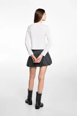Remera detalles fruncidos de Mango Teen en Buzos y Sweaters para argentina