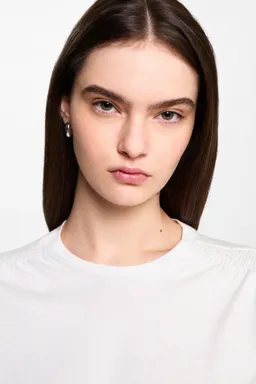Remera detalles fruncidos de Mango Teen en Buzos y Sweaters para argentina
