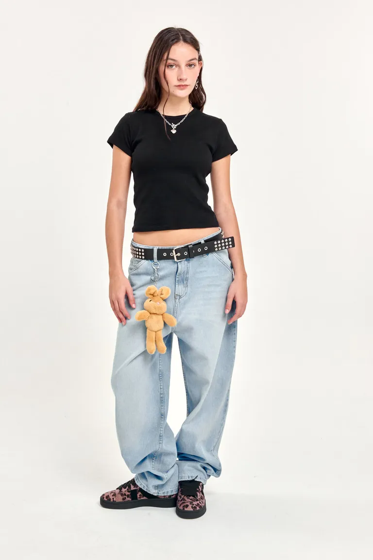 Pantalones vaqueros de corte holgado y lavado artesanal para un estilo relajado y moderno de 47 Street en Pantalones para argentina