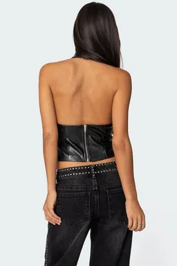Top halter cuero tana de Edikted en Tops para argentina