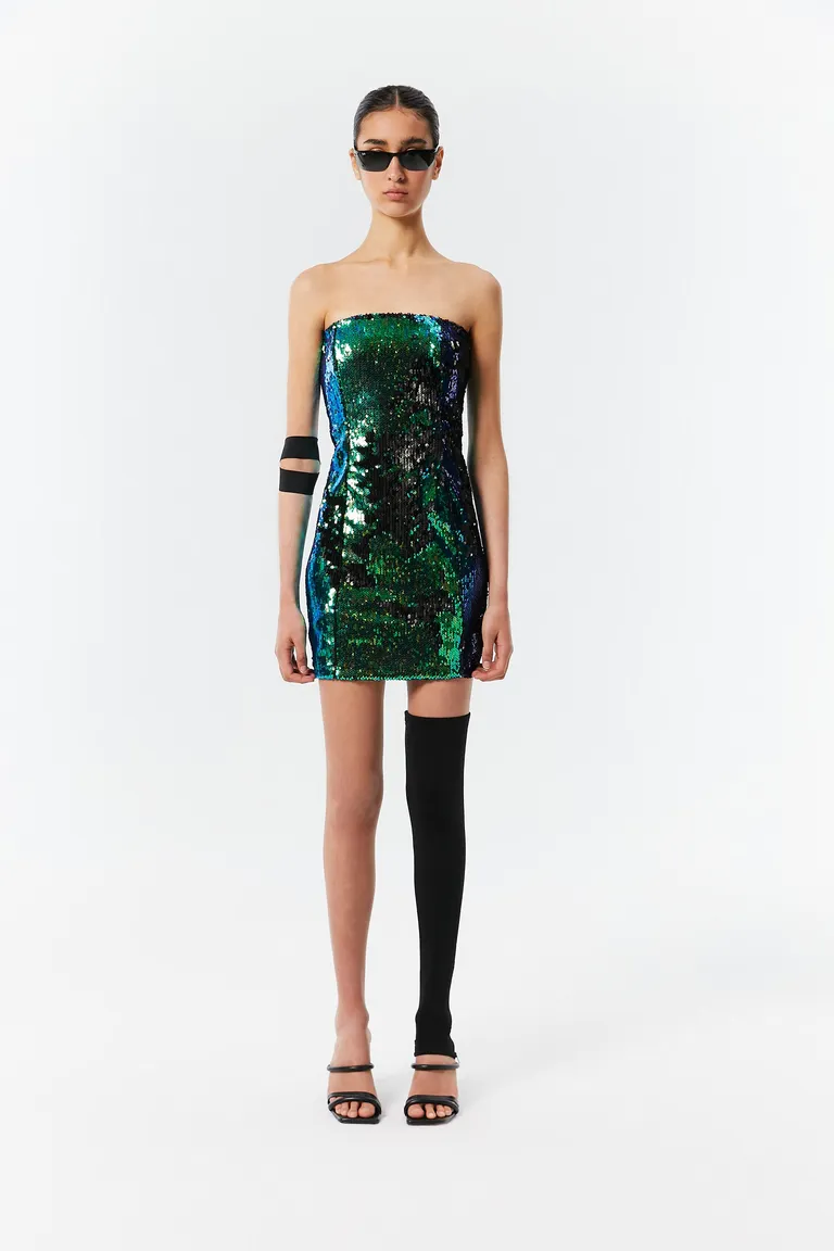 Vestido corto strapless con lentejuelas reversibles en tono verde para una noche elegante de Naíma en Vestidos para argentina