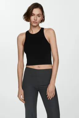 Top punto con breteles de Mango en Tops para argentina