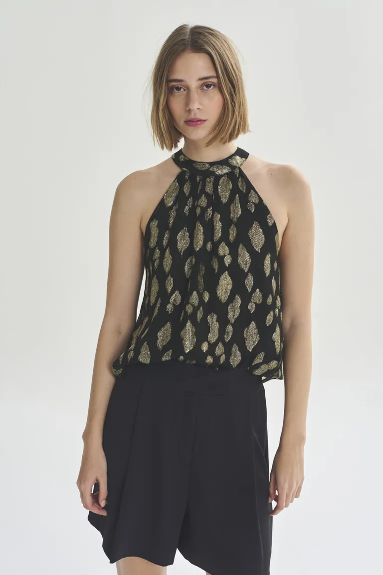 Blusa negra con estampado exclusivo y corte elegante para mujer de Akiabara en Blusas para argentina