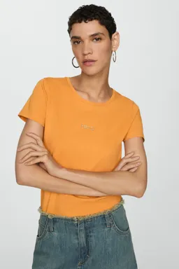Remera logo metalizado de Mango en Remeras para argentina