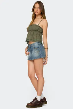Musculosa babydoll con ojalillos orian de Edikted en Tops para argentina