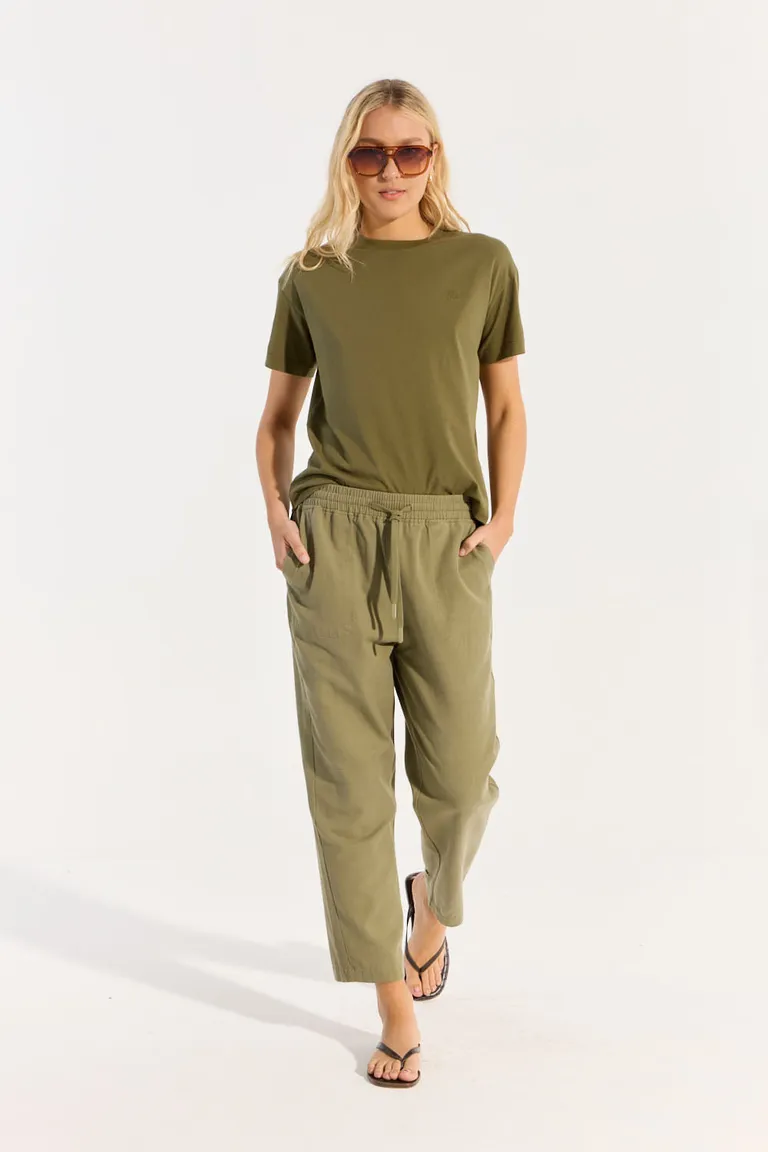 Pantalón de tencel con corte slim y estilo pijamero para mujer de Portsaid en Pantalones para argentina