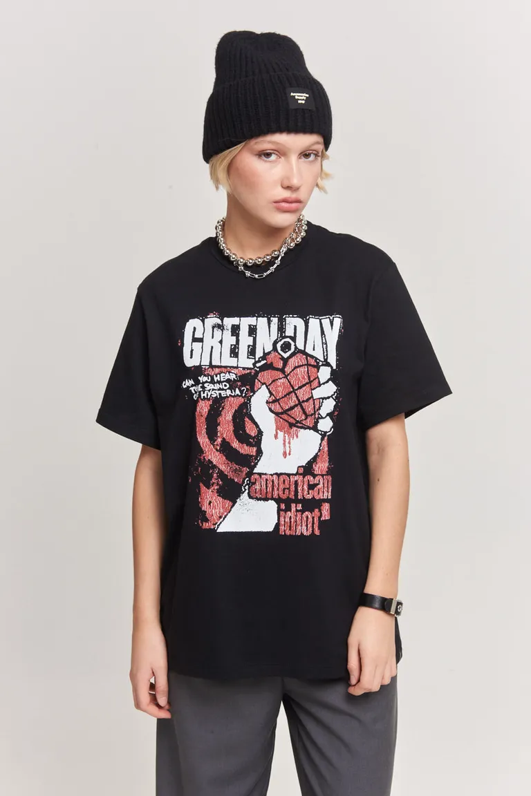 Remera oversize de algodón con estampado de Green Day en tonos oscuros de 47 Street en Remeras para argentina