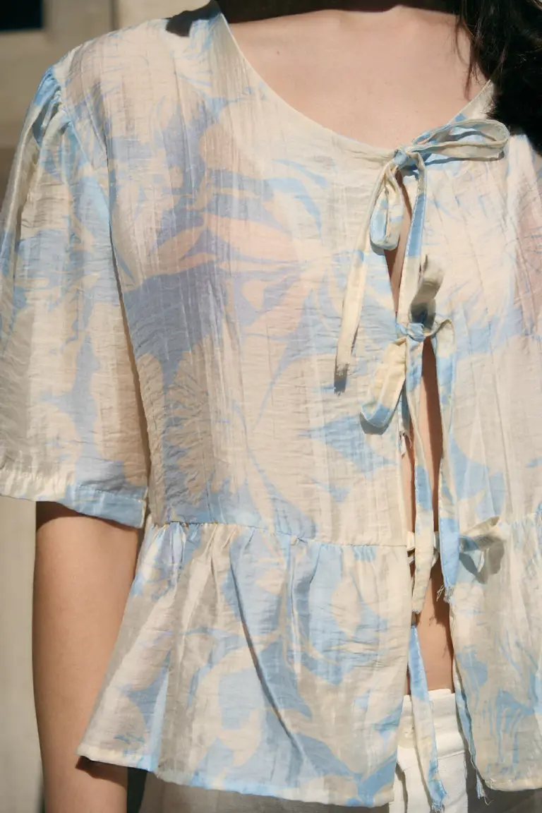 Blusa con Lazo de Lemmon en Blusas para argentina