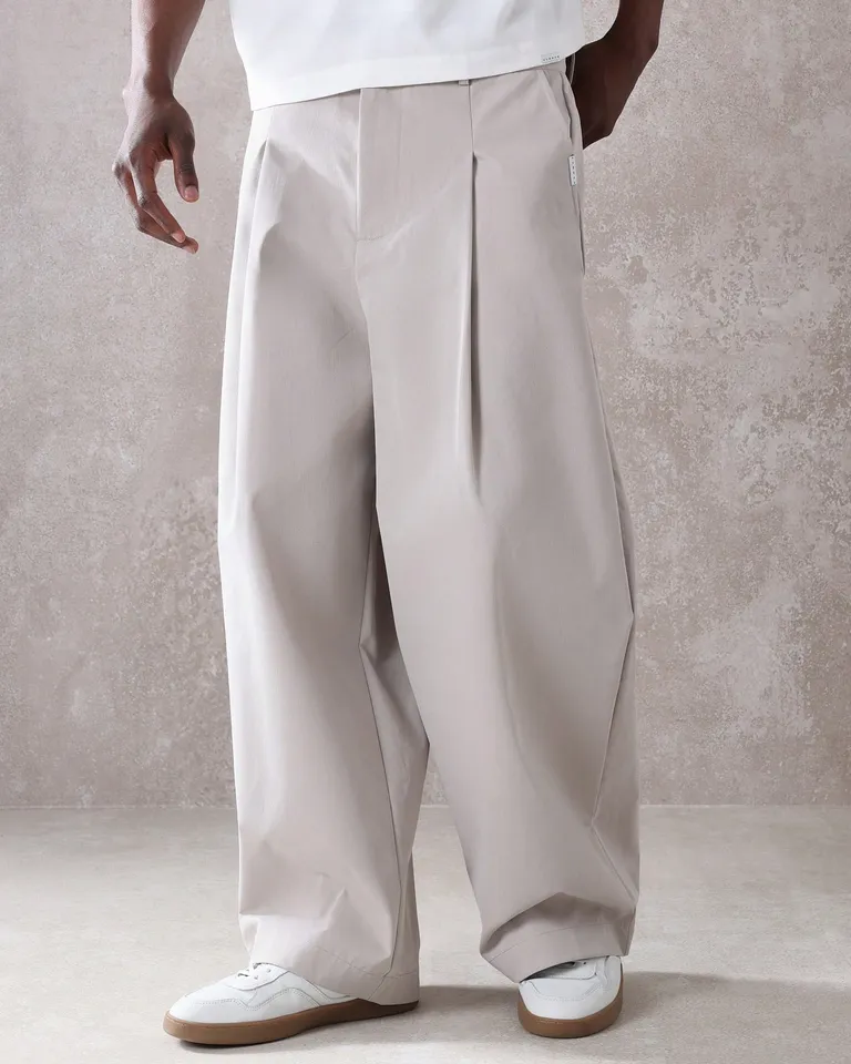 Pantalón traje amplio plisado de Sumwon en Pantalones para argentina