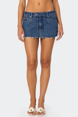 Micro faldashort denim clementine de Edikted en Shorts para argentina