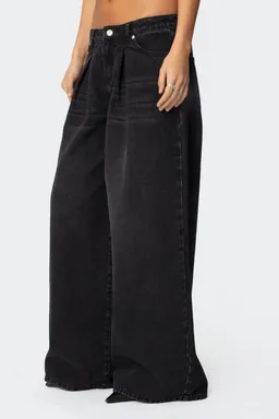 Jeans tiro bajo detalle plisado de Edikted en Pantalones para argentina