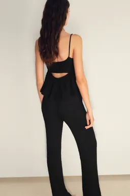Top textura volumen de Mango en Tops para argentina