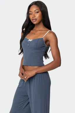 Musculosa henley pointelle kleo de Edikted en Tops para argentina
