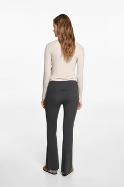 Leggings flare canalé de Mango Teen en Pantalones para argentina