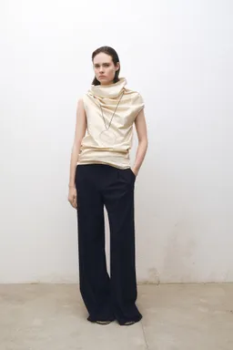 Pantalón wideleg pinzas mezcla lana de Mango en Pantalones para argentina