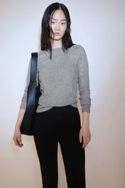 Remera manga larga pointelle de Mango en Buzos y Sweaters para argentina
