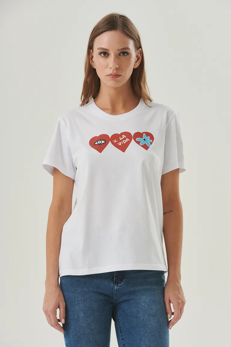 Remera de manga corta con estampado de corazones para el apoyo a la lucha contra el cáncer de Sweet en Remeras para argentina