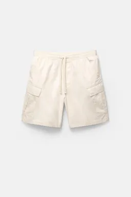 Bermuda cargo de Pull&Bear en Bermudas y Shorts para argentina