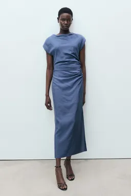Vestido recto drapeado de Mango en Vestidos para argentina