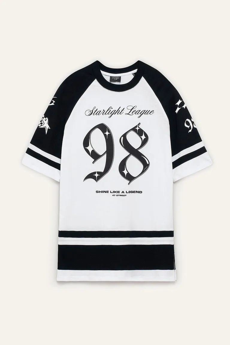 Remera oversize de algodón con recortes en contraste y estampado gráfico de 47 Street en Buzos y Sweaters para argentina