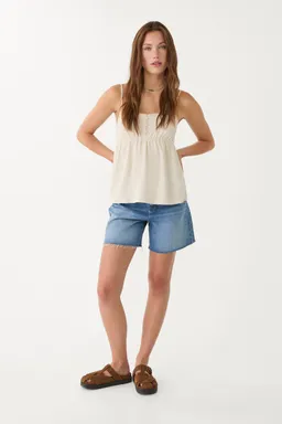 Top fluido con lino de Stradivarius en Tops para argentina
