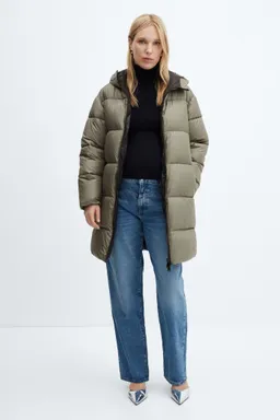 Anorak porteo acolchado capucha de Mango en Chaquetas para argentina