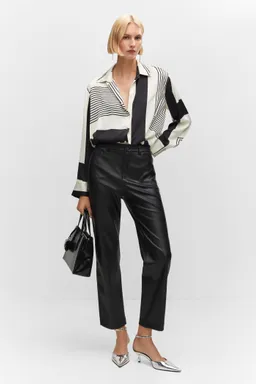 Pantalón recto efecto cuero de Mango en Pantalones para argentina