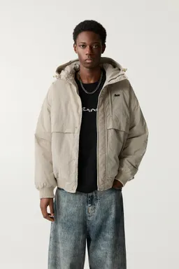 Campera acolchada stwd de Pull&Bear en Abrigos y Camperas para argentina