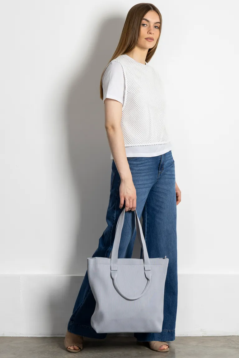 Bolso de mano gris de diseño moderno y elegante para mujer de Kill en Bolsos y Carteras para argentina