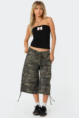 Bermudas cargo camufladas de Edikted en Shorts para argentina