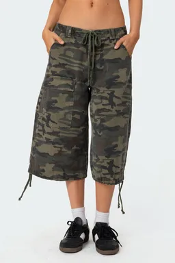 Bermudas cargo camufladas de Edikted en Shorts para argentina