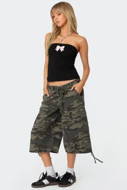 Bermudas cargo camufladas de Edikted en Shorts para argentina