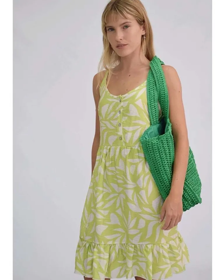 Vestido de seda con estampado de hojas en tono verde claro de Hesed en Vestidos para argentina