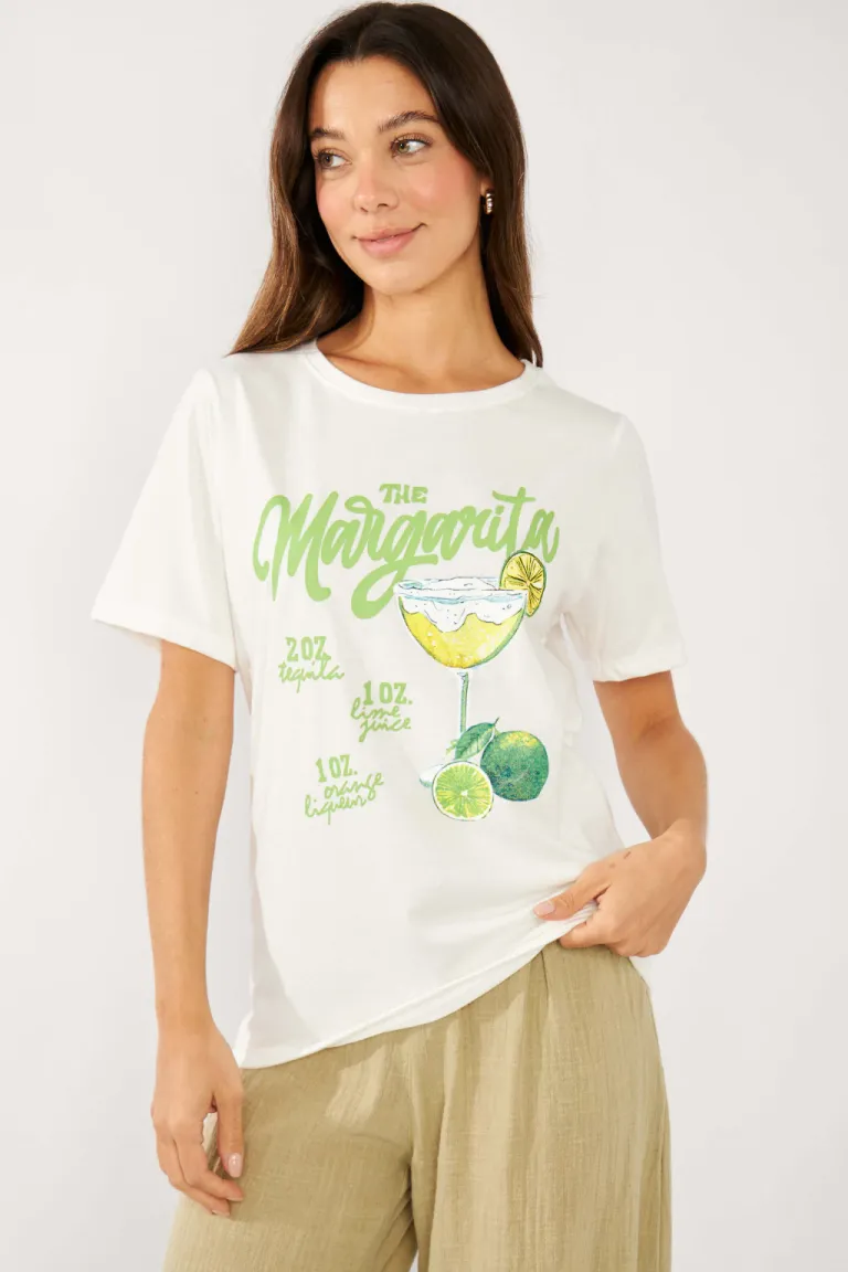 Remera negra con estampado de cóctel de margarita de Belle en Remeras para argentina