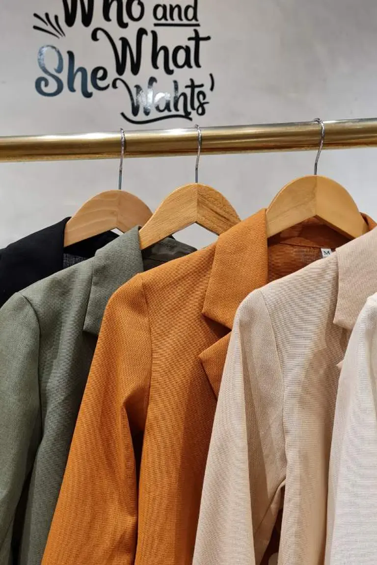 Chaqueta Crop Lino de Hesed en Chaquetas para argentina