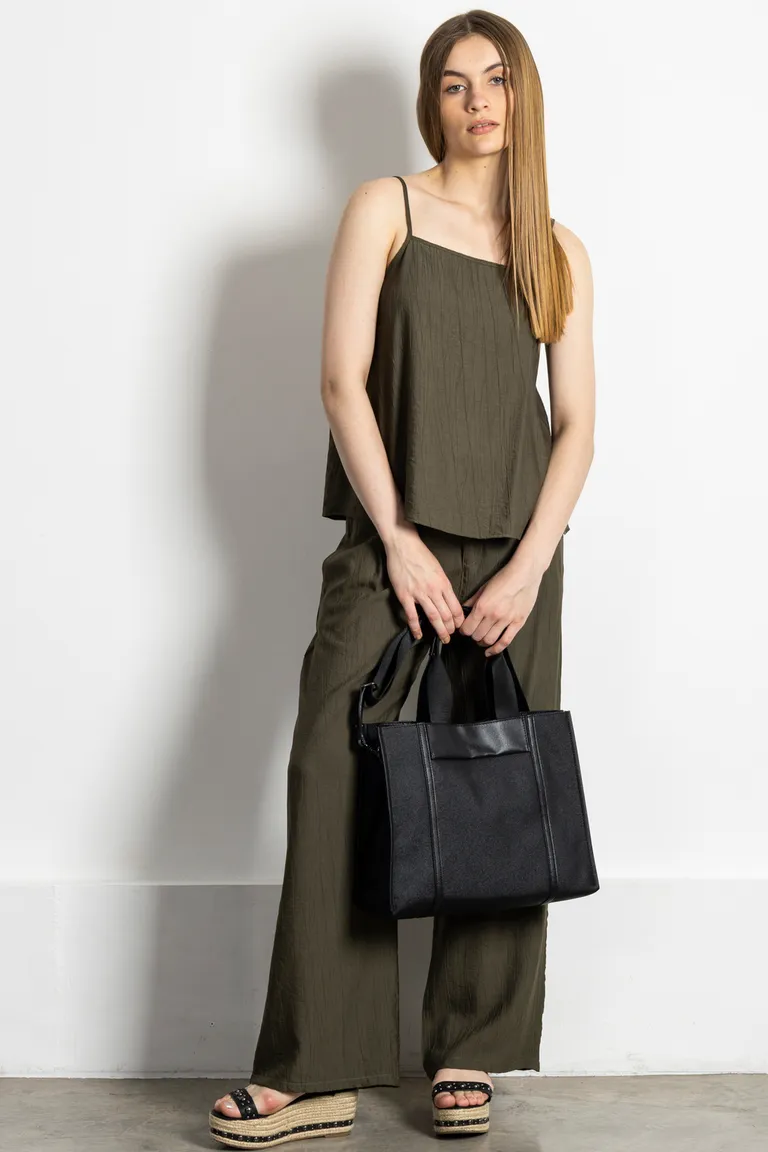 Elegante cartera rectangular de dama con cierre de botón y correa ajustable de Kill en Bolsos y Carteras para argentina