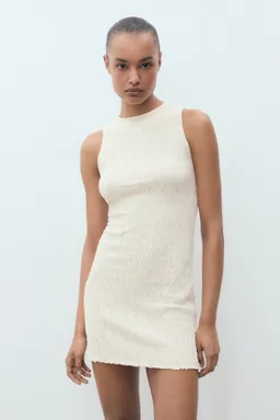 Vestido punto textura entallado de Mango en Vestidos para argentina