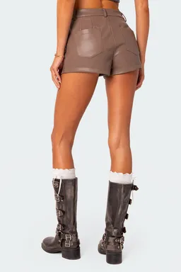 Short cuero sintético tiro alto de Edikted en Shorts para argentina