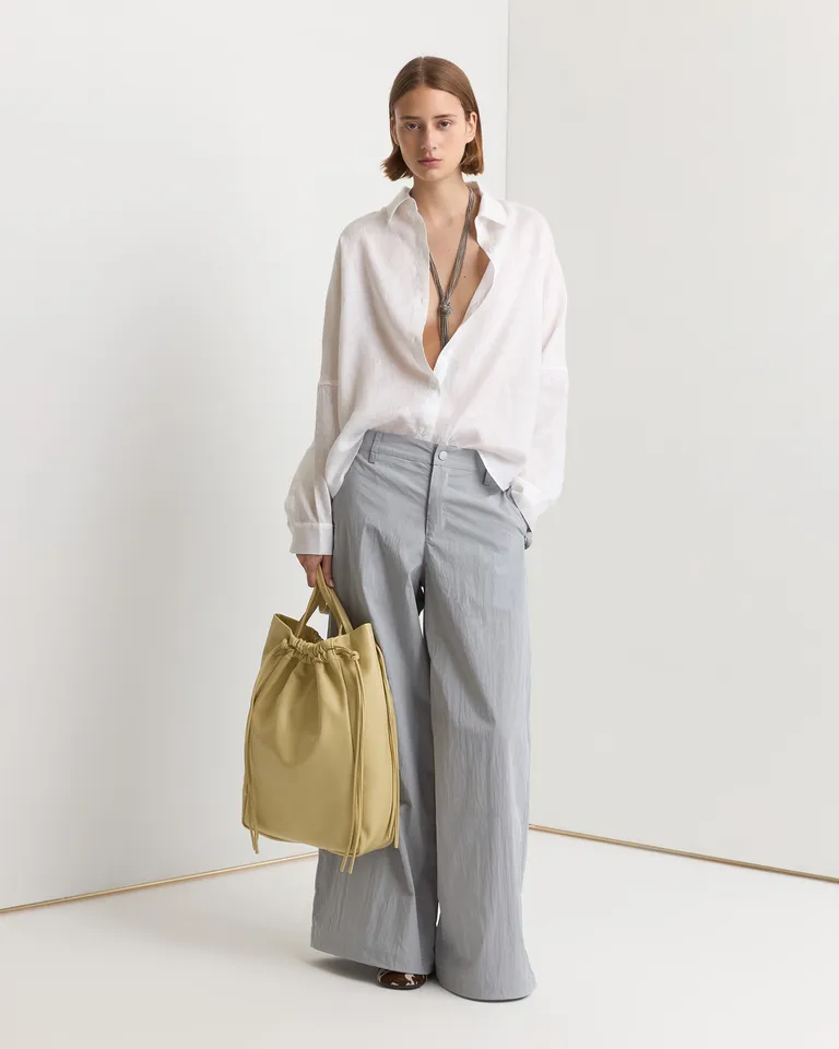 Camisa de lino de corte amplio y caída suave para un estilo refinado de Prüne en Camisas para argentina