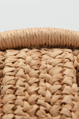 Bolso clutch fibra natural de Mango en Bolsos y Carteras para argentina