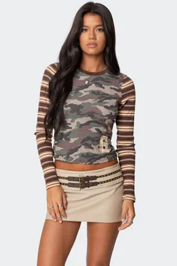 Remera manga larga camuflada de Edikted en Remeras para argentina
