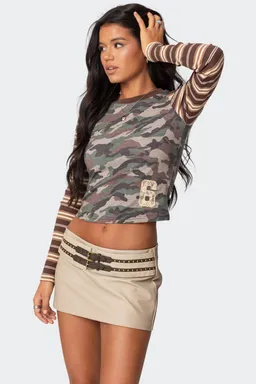 Remera manga larga camuflada de Edikted en Remeras para argentina