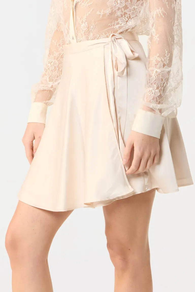 Falda estilo bailarina cruzada con lazo ajustable para atar de Cuesta Blanca en Faldas para argentina