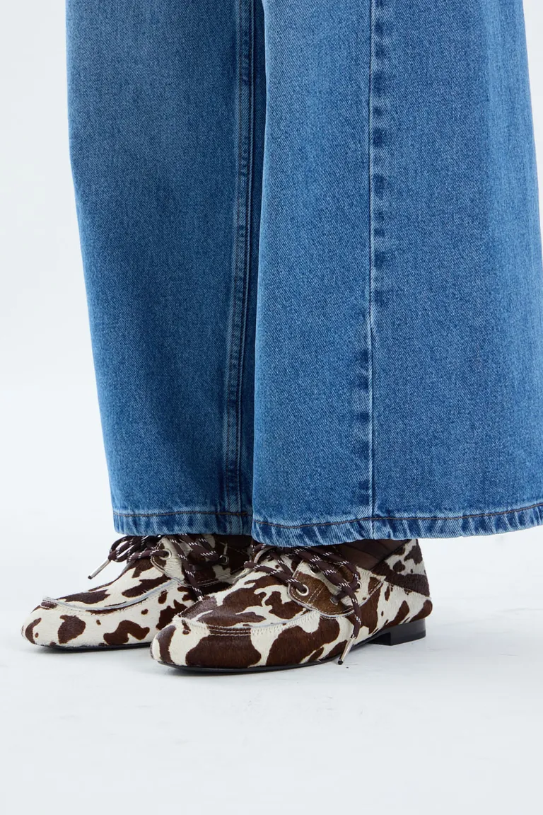 Zapato náutico estilo mule con cordones y diseño animal print de Portsaid en Mocasines para argentina