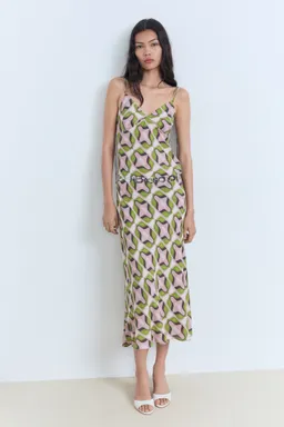 Vestido midi estampado abstracto de Mango en Vestidos para argentina
