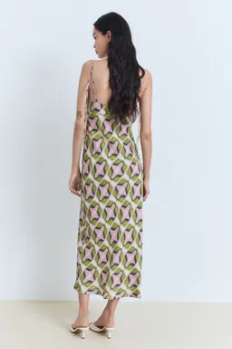 Vestido midi estampado abstracto de Mango en Vestidos para argentina