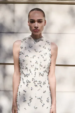Vestido largo esferas bordadas de Mango en Vestidos para argentina