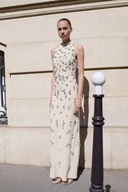 Vestido largo esferas bordadas de Mango en Vestidos para argentina