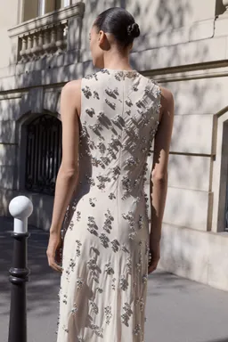 Vestido largo esferas bordadas de Mango en Vestidos para argentina