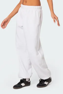 Pantalón buzo oversized clark de Edikted en Pantalones para argentina